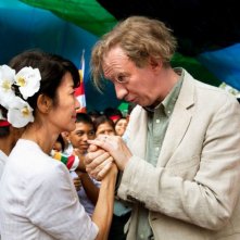 Michelle Yeoh e David Thewlis, sono marito e moglie in una scena di The Lady