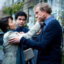 Michelle Yeoh insieme a David Thewlis e Jonathan Woodhouse in una scena di The lady