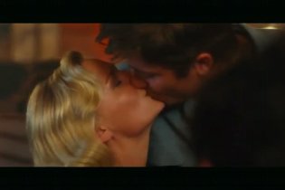 Trailer - On the Road