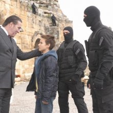 Ghost Rider Spirito Di Vendetta Ciaran Hinds Insieme Al Piccolo Fergus Riordan In Una Scena Del Film 234060