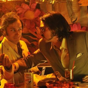 Diego Luna e Gael Garcia Bernal in Casa de mi padre