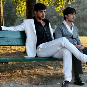 Poker Generation: Andrea Montovoli insieme a Piero Cardano in una scena del film