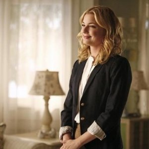 Revenge: Emily VanCamp nell'episodio Scandal