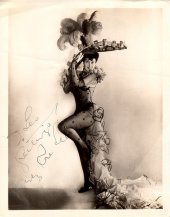 Gypsy Rose Lee, una foto d'epoca dell'artista del burlesque