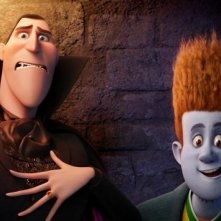 Ecco il Conte Dracula e il giovane umano innamorato della figlia in una scena di Hotel Transylvania