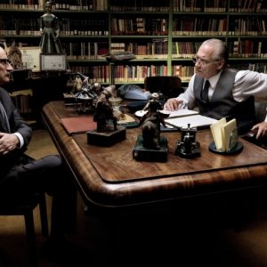 Romanzo di una strage: Giorgio Tirabassi e Giorgio Colangeli in una scena tratta dal film di Marco Tullio Giordana