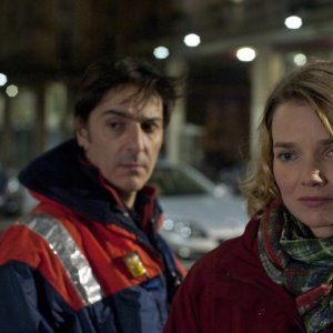 38 témoins: Yvan Attal con Sophie Quinton