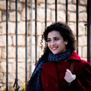 foto di Katia Greco in una scena de Il giovane Montalbano.