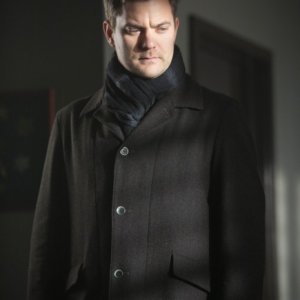 Fringe: Joshua Jackson in una scena dell'episodio Welcome to Westfield