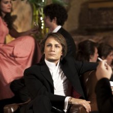 Jérémie Rénier in una scena del dramma francese CloClo