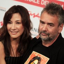 Luc Besson insieme a Michelle Yeoh durante il photocall di The Lady al Festival Internazionale del Film di Roma 2011