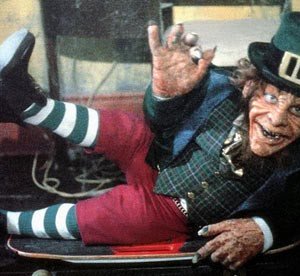 Warwick Davis è il dispettoso Leprechaun