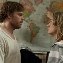 Michael C. Hall e Brie Larson in The Trouble with Bliss