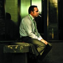 Jean Dujardin in una scena de Gli infedeli