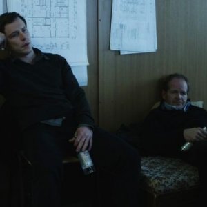 Florian Panzner e Guntbert Warns in una scena del film Der Preis (The Prize)