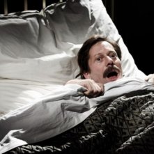 Pollo alle prugne: Mathieu Amalric in una sognante scena del film