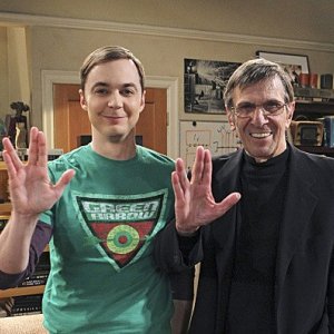 The Big Bang Theory: l'atteso incontro tra Jim Parsons e Leonard Nimoy sul set dell'episodio The Transporter Malfunction