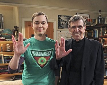 The Big Bang Theory: l'atteso incontro tra Jim Parsons e Leonard Nimoy sul set dell'episodio The Transporter Malfunction