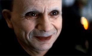Robert Blake in una scena di Strade perdute
