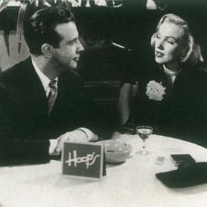 Marilyn Monroe con Dick Powell ne Il messicano