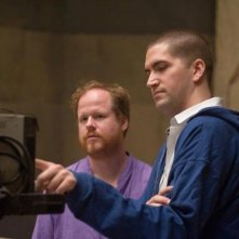 Quella casa nel bosco: Joss Whedon e Drew Goddard, sceneggiatore e regista, sul set del film