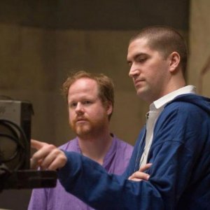Quella casa nel bosco: Joss Whedon e Drew Goddard, sceneggiatore e regista, sul set del film