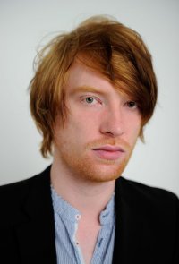 Un primo piano di Domhnall Gleeson