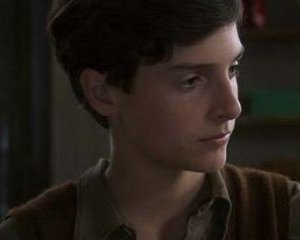 Julien Frison in una scena di Rondo, dramma storico francese