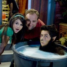 Selena Gomez e David DeLuise sul set della serie I Maghi di Waverly