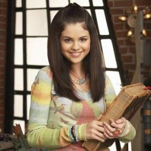 Selena Gomez sul set della serie I Maghi di Waverly