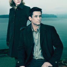 The Killing: Kristin Lehman e Billy Campbell in una immagine promozionale della stagione 2