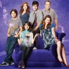 Una foto promozionale per il cast della serie I Maghi di Waverly