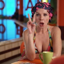 Victoria Abril nella commedia Mince Alors!