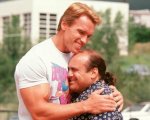 Danny DeVito conferma: 'Io e Arnold Schwarzenegger faremo un nuovo film insieme'