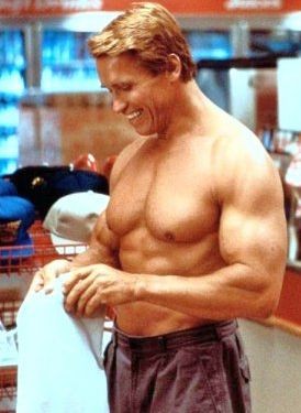 Arnold Schwarzenegger ne I Gemelli, commedia del 1988
