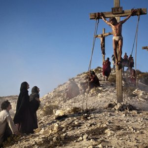 Una scena della passione di Cristo nella fiction Maria di Nazaret
