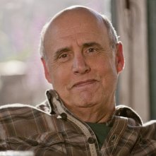 Bent: Jeffrey Tambor in un primo piano dall'episodio pilota