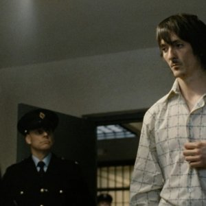 Hunger: Brian Milligan in una scena del film
