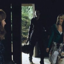 The Cabin in the Woods: Anna Hutchison, Chris Hemsworth e Kristen Connolly  in una scena del film