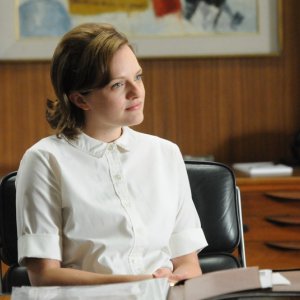 Elisabeth Moss nell'episodio Tea Leaves della quinta stagione di Mad Men
