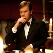 Ewan Mcgregor Elegantissimo In Una Scena Tratta Dalla Commedia Romantica Il Pescatore Di Sogni 236496