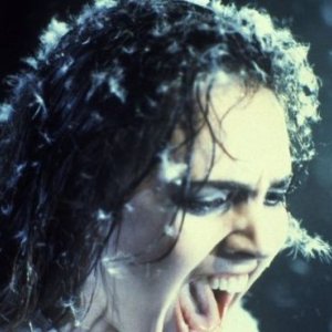 Hellraiser: Ashley Laurence in una scena