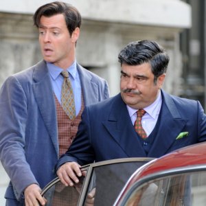 Nero Wolfe: Francesco Pannofino e Pietro Sermonti in una scena della fiction Rai