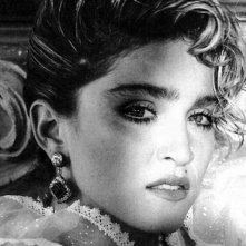 Madonna sul set del video di 'Like a Virgin' (1984)