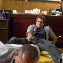 La fredda luce del giorno: Henry Cavill in una concitata scena del film