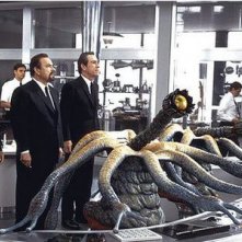 Will Smith, Rip Torn e Tommy Lee Jones in una scena del film Men in Black
