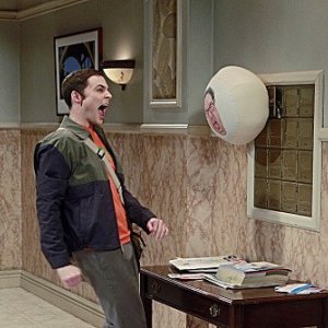 The Big Bang Theory: Jim Parsons in una scena dell'episodio The Good Guy Fluctuation