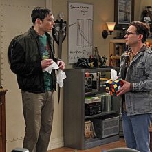The Big Bang Theory: Johnny Galecki e Jim Parsons nell'episodio The Rhinitis Revelation