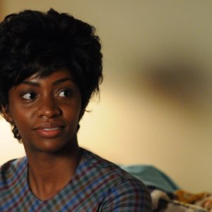 Teyonah Parris nell'episodio Mystery Date della quinta stagione di Mad Men