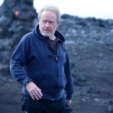 Prometheus: Ridley Scott passeggia sul set del film